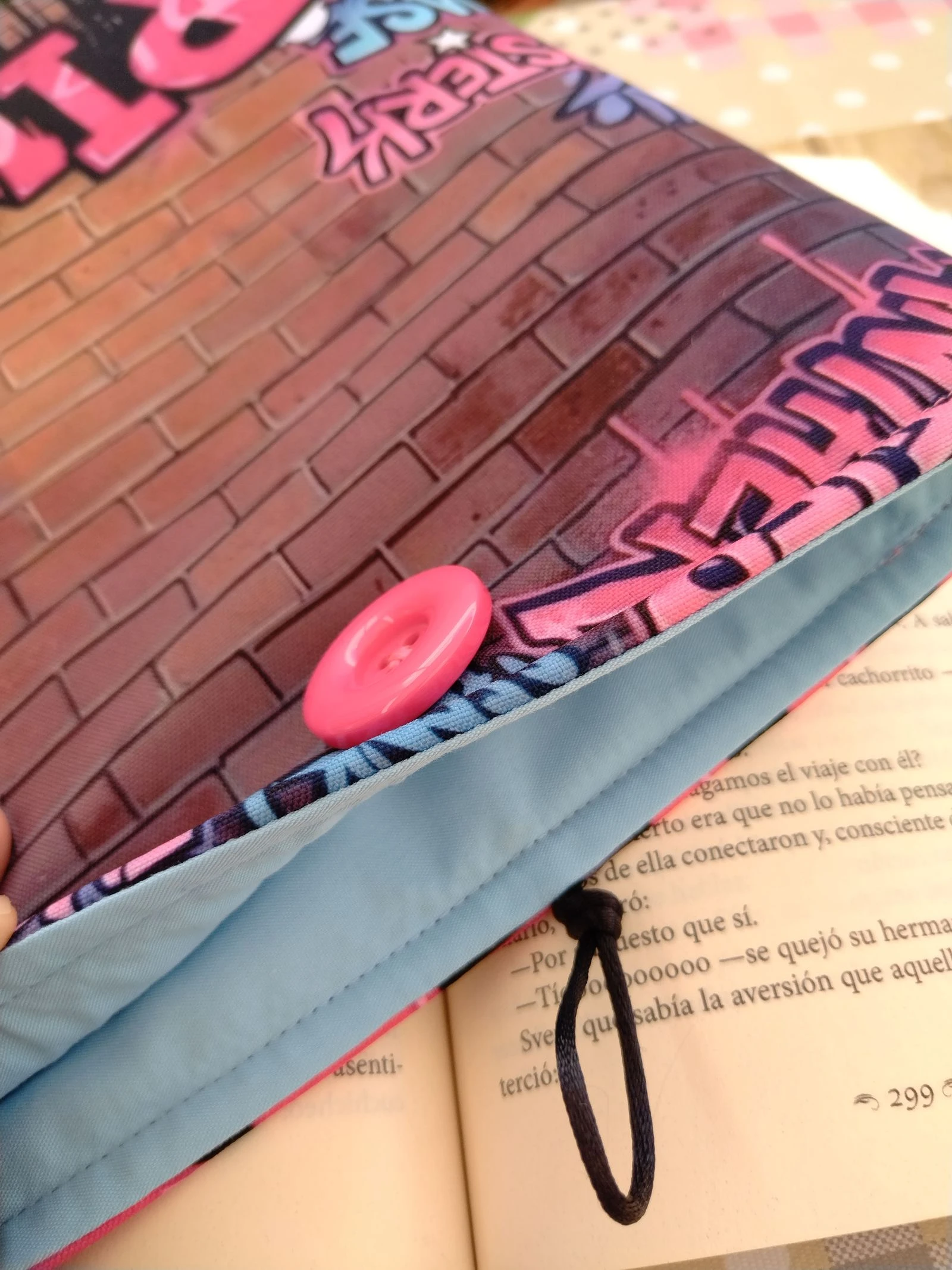 Gewatteerde boekentas - Roze panter graffiti design - Handgemaakt – photo 3